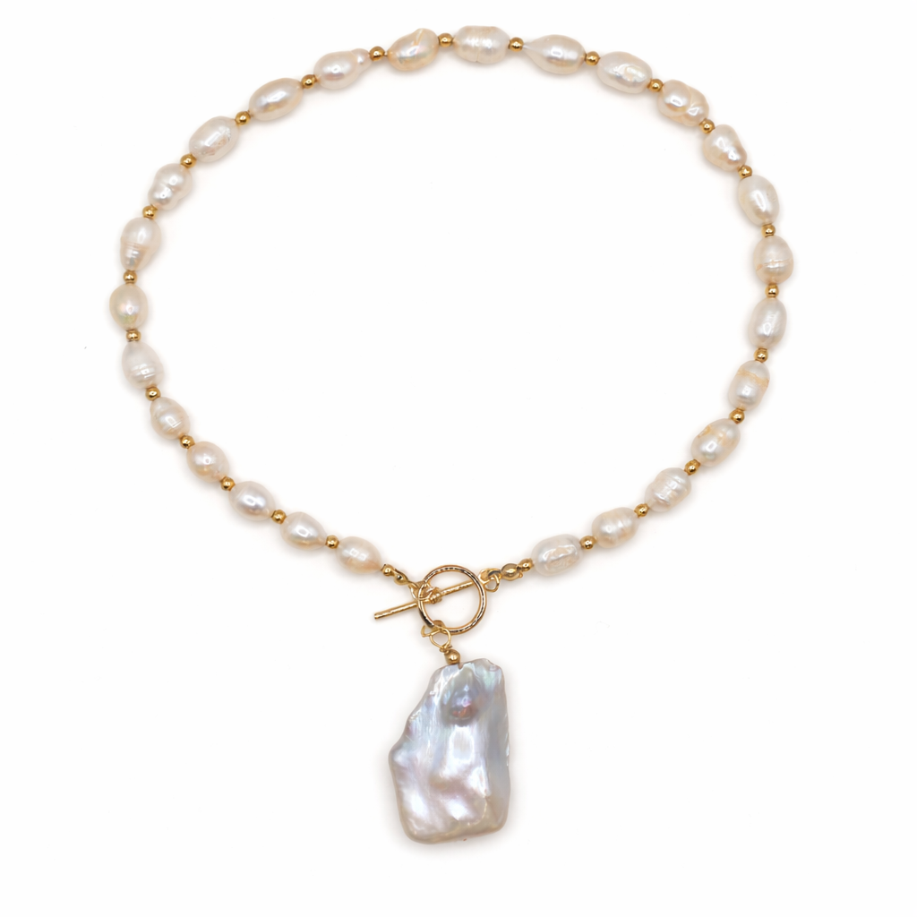 Moon Tide Pearl Necklace