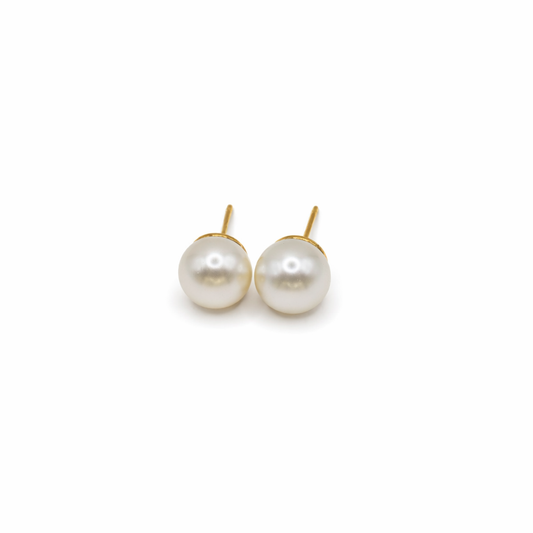 Classic Pearl Studs - Medium