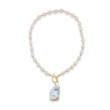 Collar Perlas con Dije de Nácar